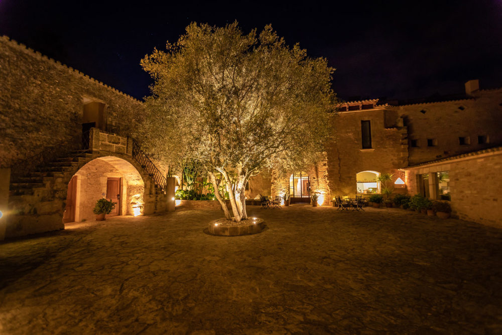 Hochzeitsfotograf Mallorca / Top Wedding Location Casal Santa Eulàlia / onlywedding.de / After-Wedding-shooting