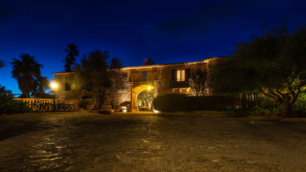 Hochzeitsfotograf Mallorca / Top Wedding Location Casal Santa Eulàlia / onlywedding.de / After-Wedding-shooting