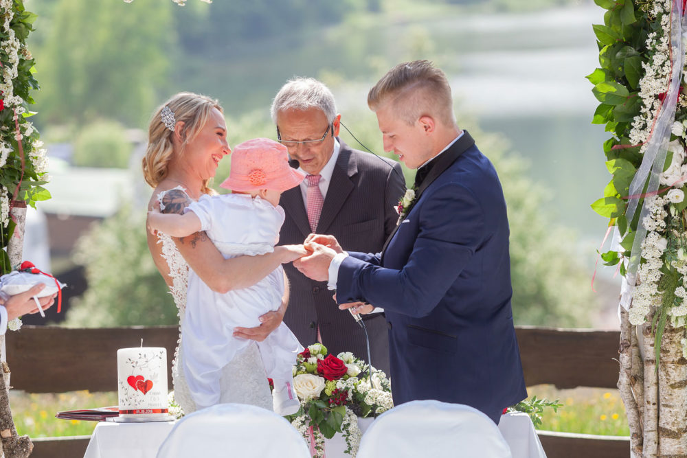 Traumhochzeit am Riessersee / Fotostyle Schindler / Hochzeitsfotograf Straubing / Regensburg / onlywedding.de