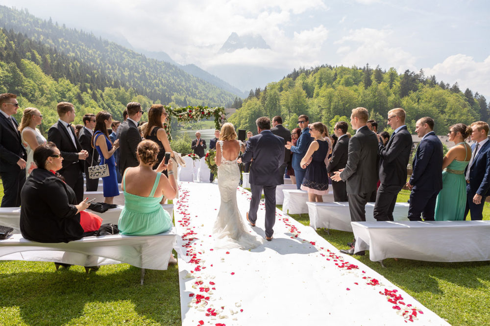 Traumhochzeit am Riessersee / Fotostyle Schindler / Hochzeitsfotograf Straubing / Regensburg / onlywedding.de